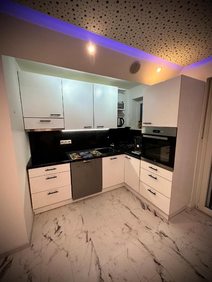 Deluxe - Apartment ' Andrei 2 ' - Neu In Neuburg An Der Donau Exterior foto