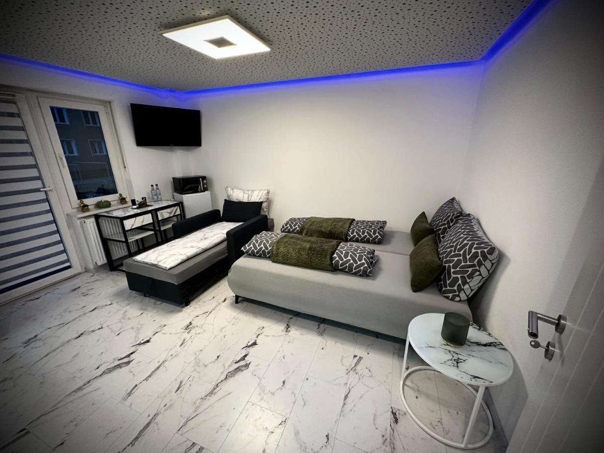 Deluxe - Apartment ' Andrei 2 ' - Neu In Neuburg An Der Donau Exterior foto